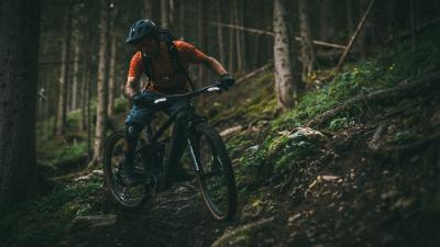 Trek Rail+ 8 EU S Powersurge Produktbild 4